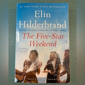 'The Five-Star Weekend' Book - Elin Hilderbrand